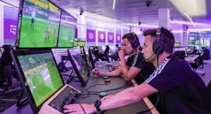 青岛男篮出征CBA新赛季 杨瀚森领衔“瞄准”季后赛